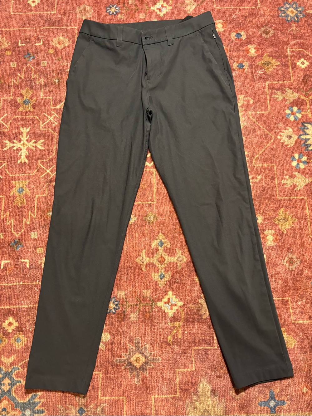 lululemon Men's Black Slim Tapered Pants w/ Pockets Zip Waist 31 Inseam 29